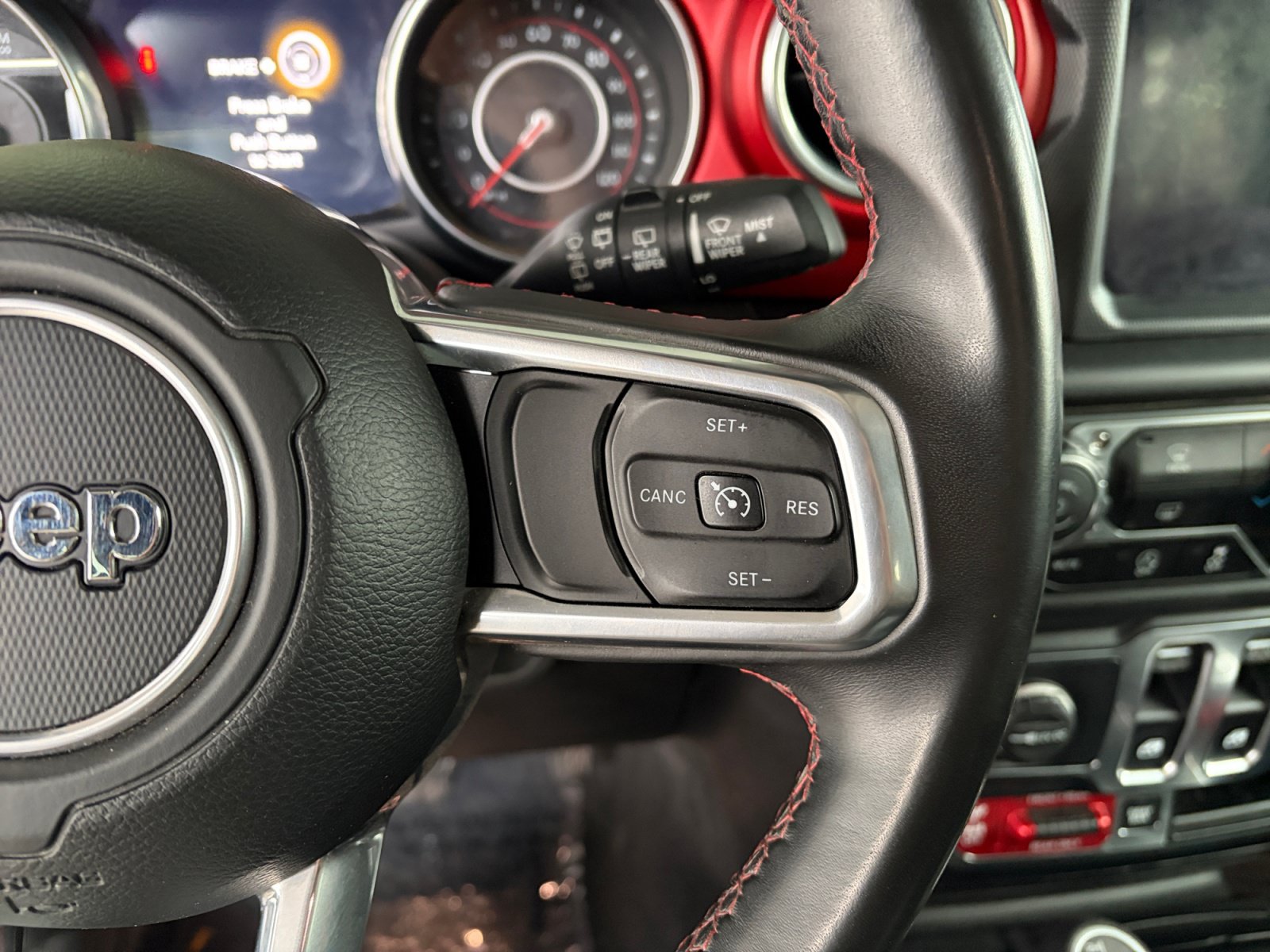 Used 2018 Jeep Wrangler Rubicon AWD/4WD image 14