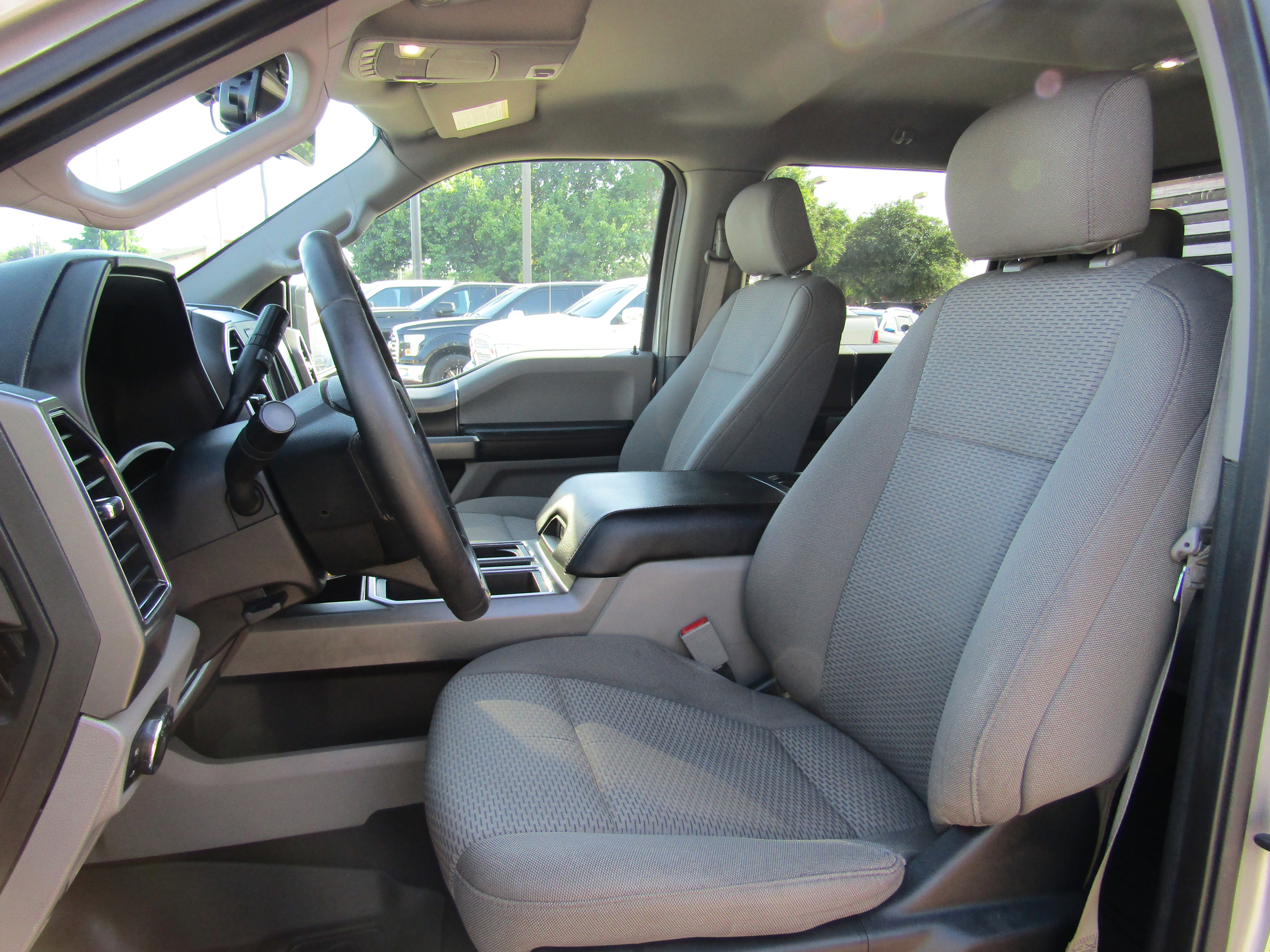 Used 2020 Ford F150 XLT w/ Equipment Group 302A Luxury image 9