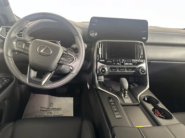 Used 2025 Lexus LX 700h Luxury AWD/4WD image 27