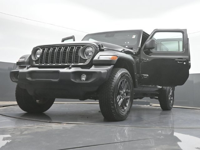 Used 2025 Jeep Wrangler Unlimited Sport AWD/4WD image 51