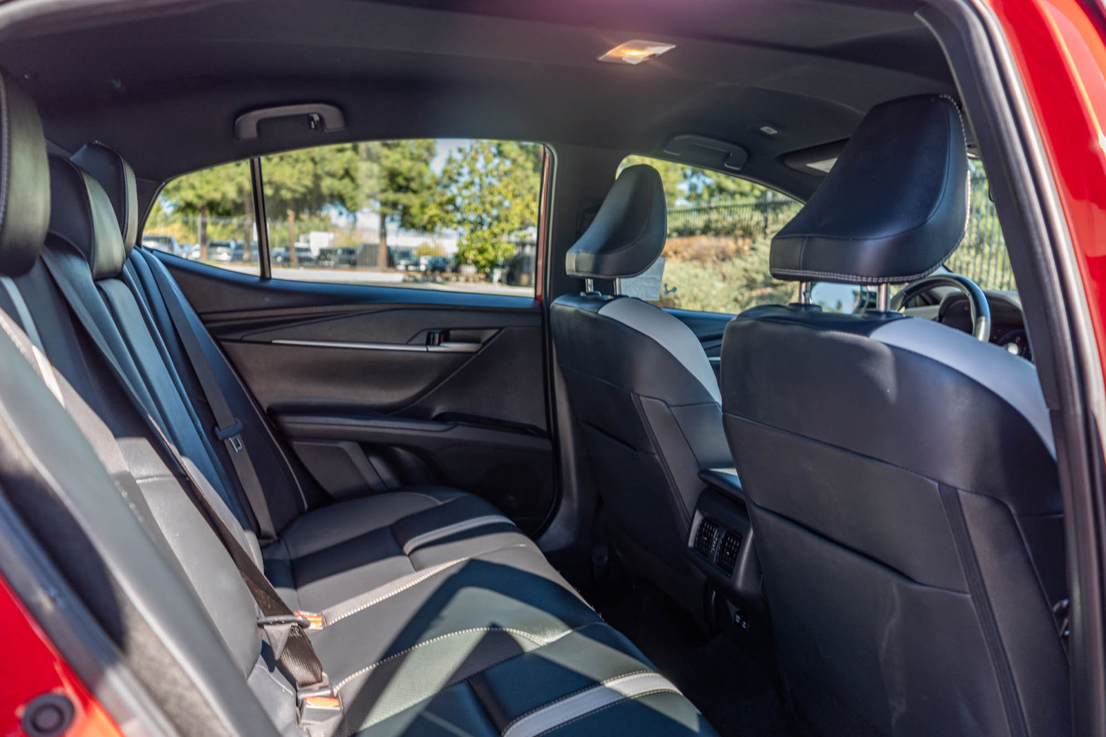 Certified 2025 Toyota Camry SE FWD image 21