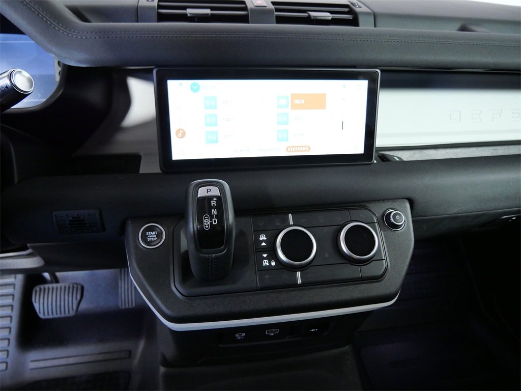 Used 2020 Land Rover Defender 110 S image 20