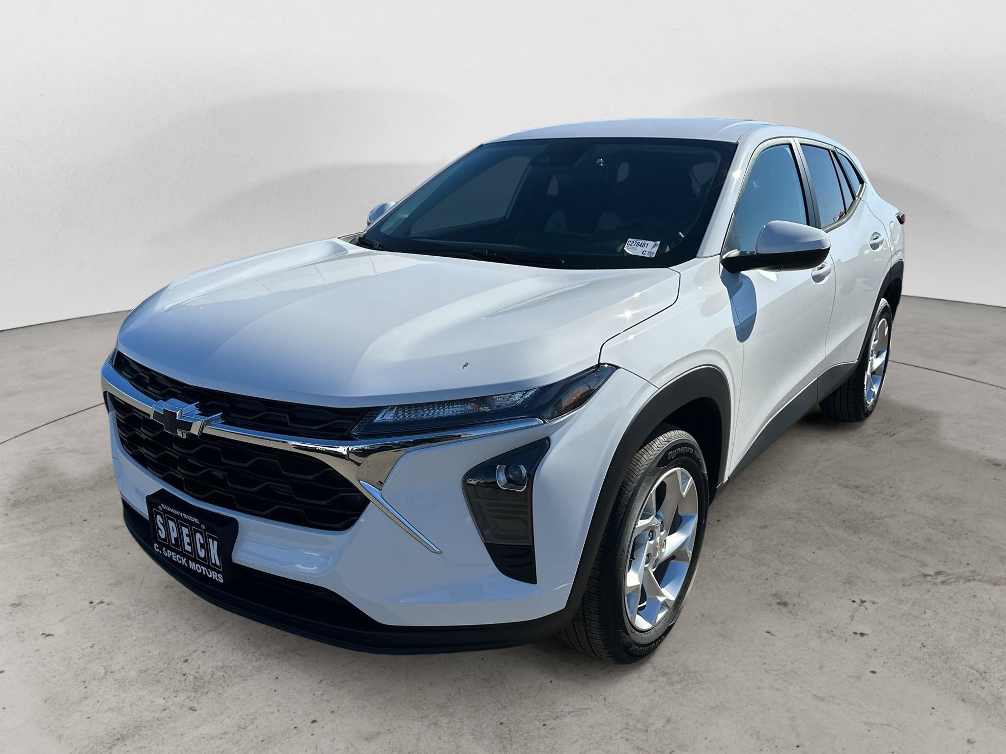 New 2026 Chevrolet Trax LS w/ LS Convenience Package FWD image 1