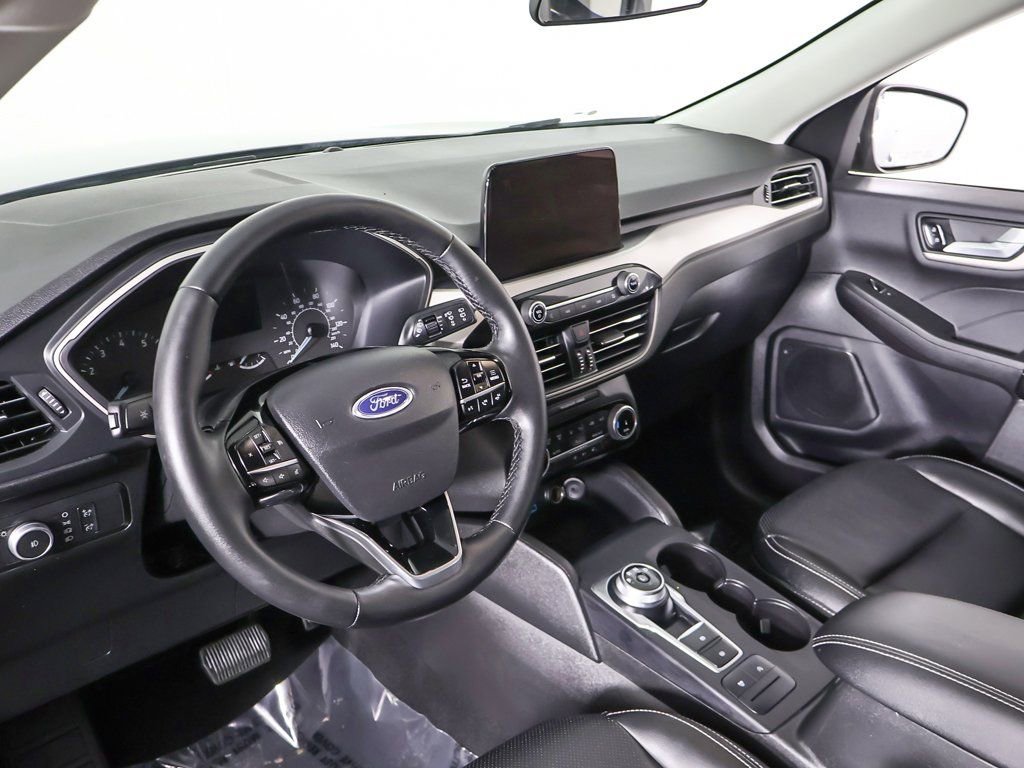Used 2022 Ford Escape SEL image 24