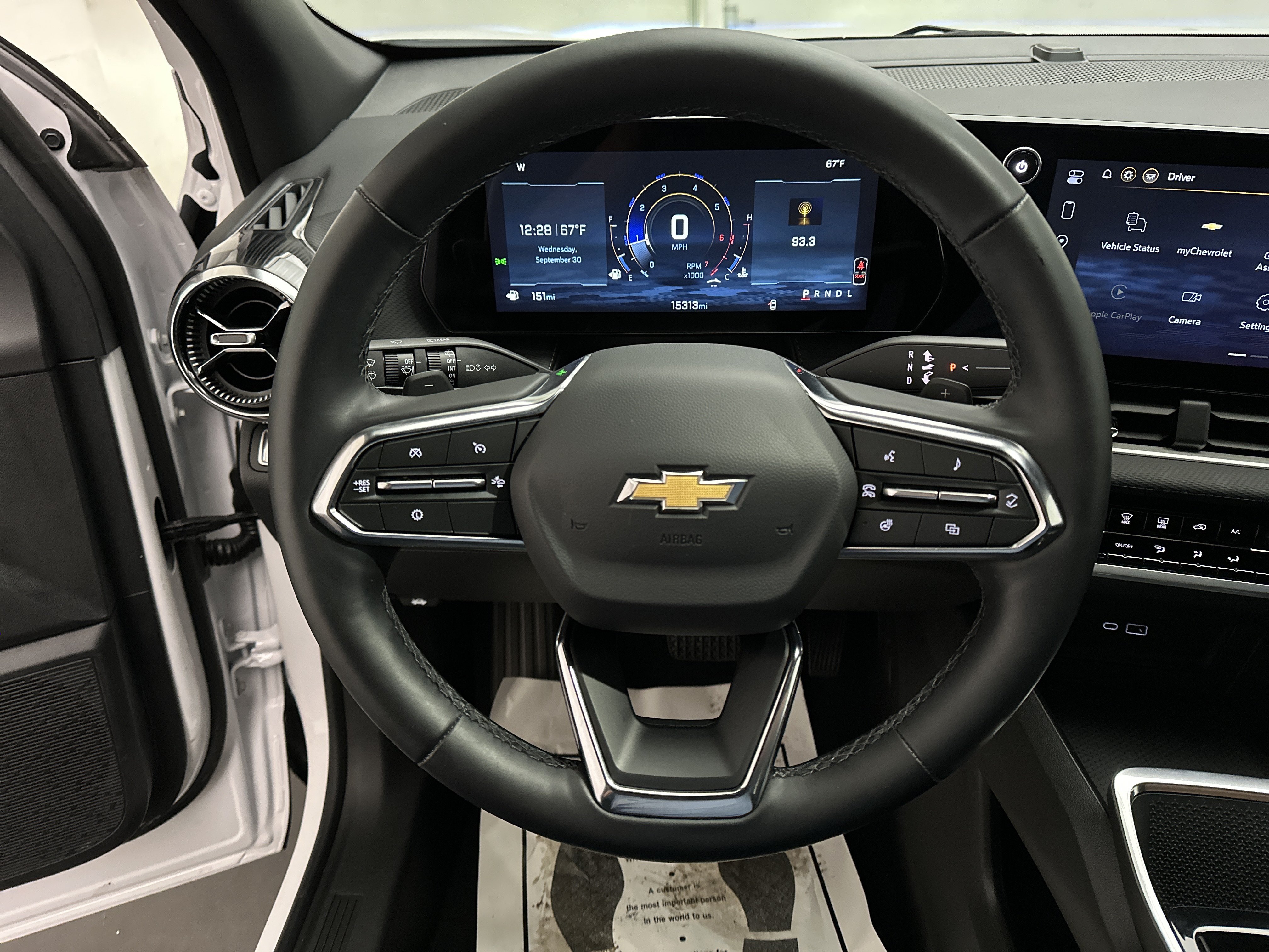 Used 2026 Chevrolet Equinox LT FWD image 23