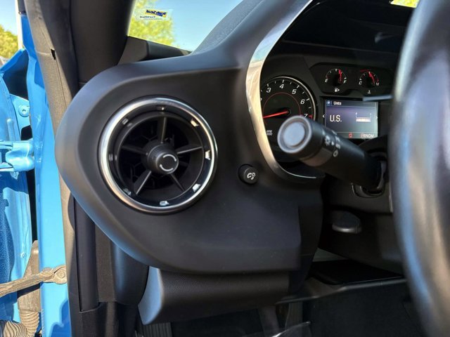 Used 2022 Chevrolet Camaro LT w/ Technology Package RWD image 26