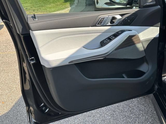 New 2026 BMW X5 xDrive40i AWD/4WD image 13
