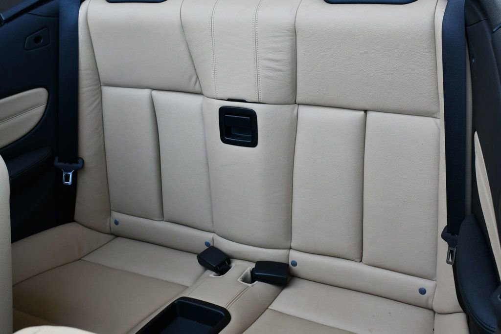 Used 2013 BMW 135i Convertible image 14