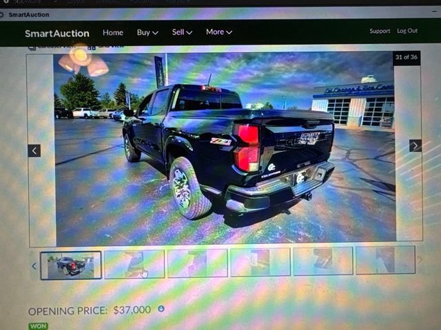 Used 2024 Chevrolet Colorado Z71 w/ Z71 Convenience Package 2 AWD/4WD image 17