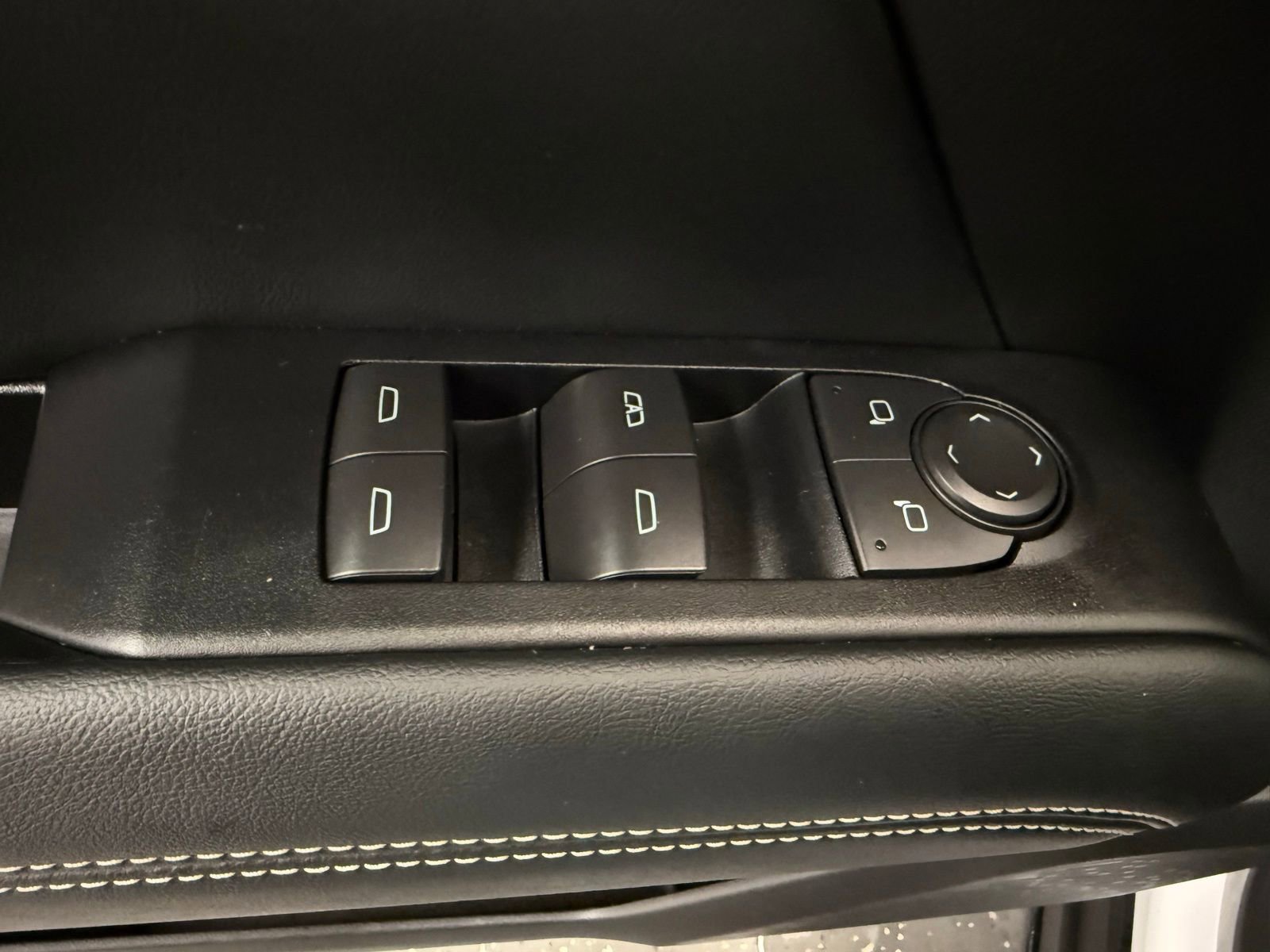 Used 2026 GMC Terrain Elevation image 10