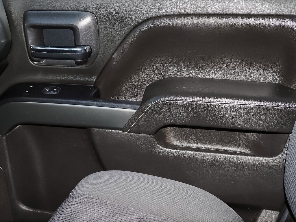 Used 2018 Chevrolet Silverado 1500 LT w/ All Star Edition image 24