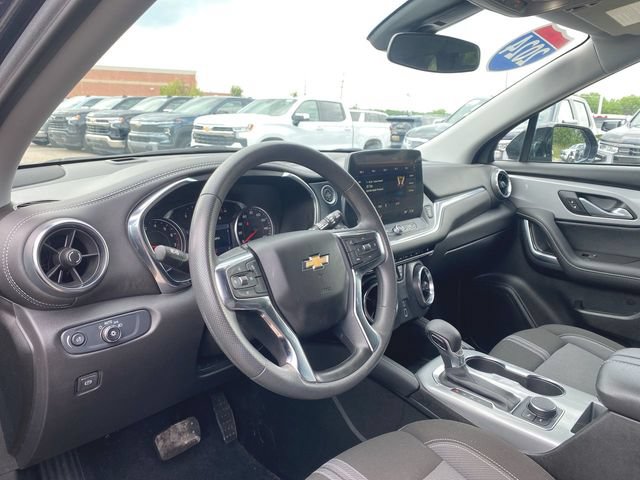 Used 2024 Chevrolet Blazer LT w/ Midnight/Sport Edition FWD image 10