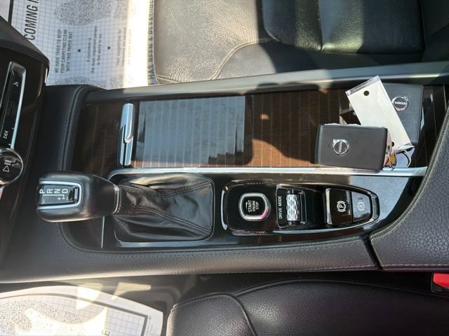 Used 2019 Volvo XC90 T6 Momentum w/ Advanced Package AWD/4WD image 21