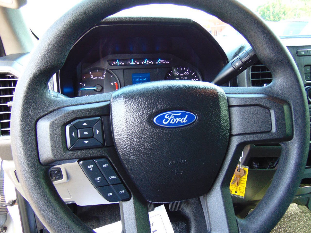 Used 2017 Ford F350 XL w/ Power Equipment Group AWD/4WD image 20