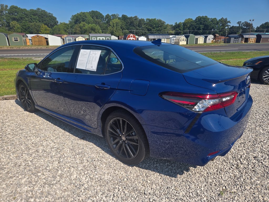 Used 2024 Toyota Camry XSE FWD image 3