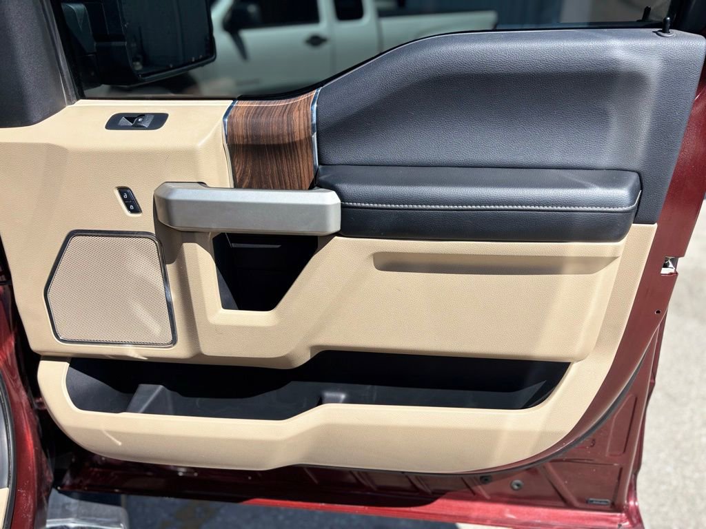 Used 2016 Ford F150 Lariat image 11