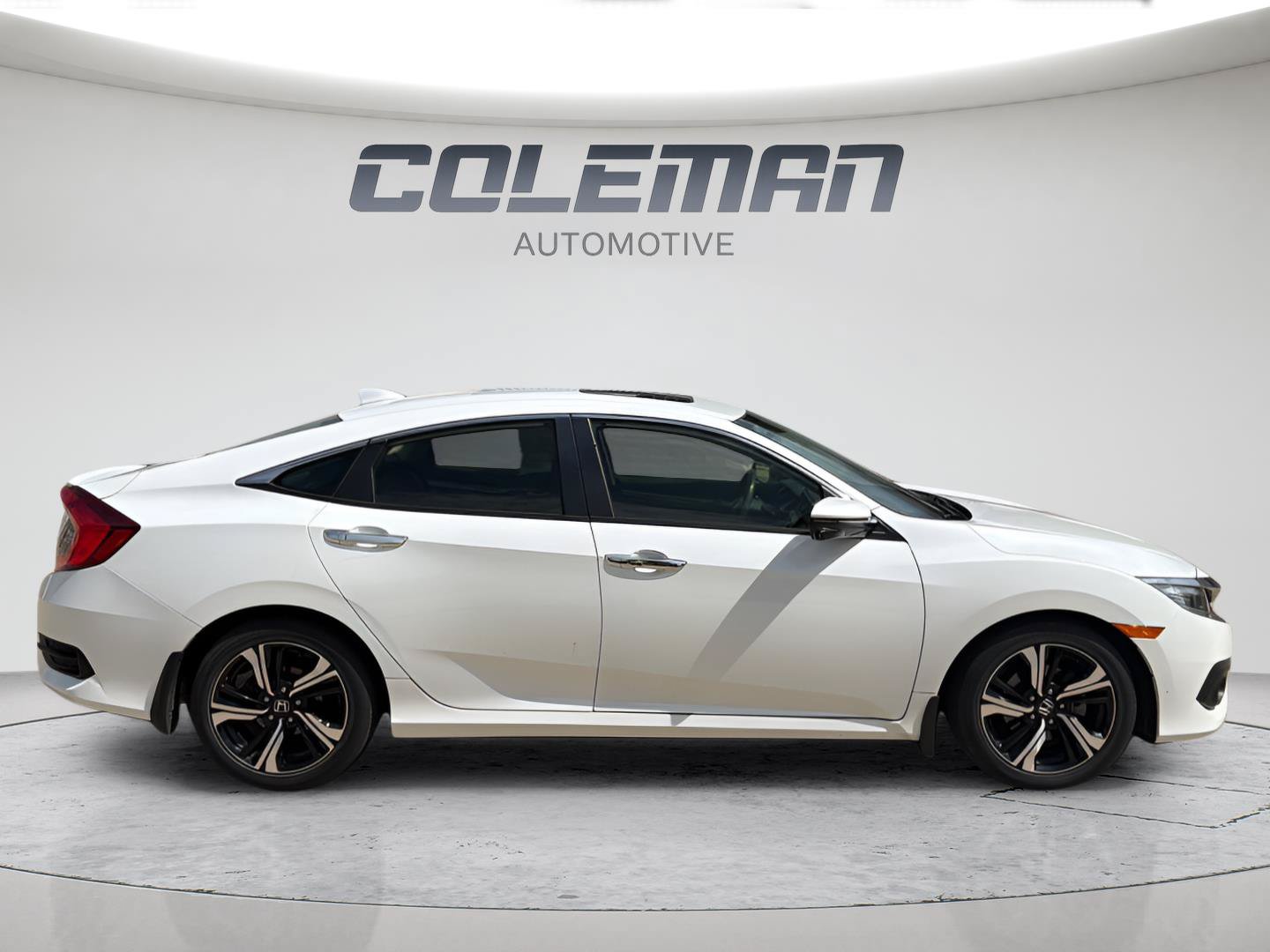 Used 2018 Honda Civic Touring image 13