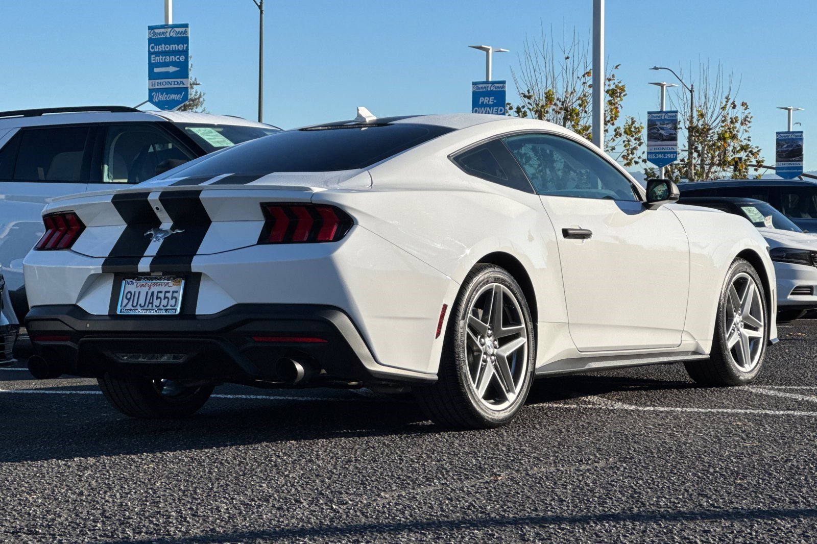 Used 2024 Ford Mustang Premium image 8