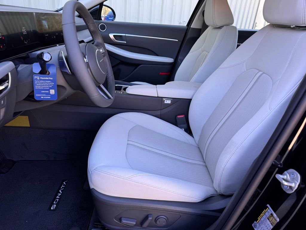 New 2026 Hyundai Sonata SEL FWD image 8