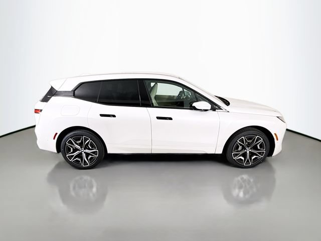 Used 2026 BMW iX xDrive45 AWD/4WD image 8