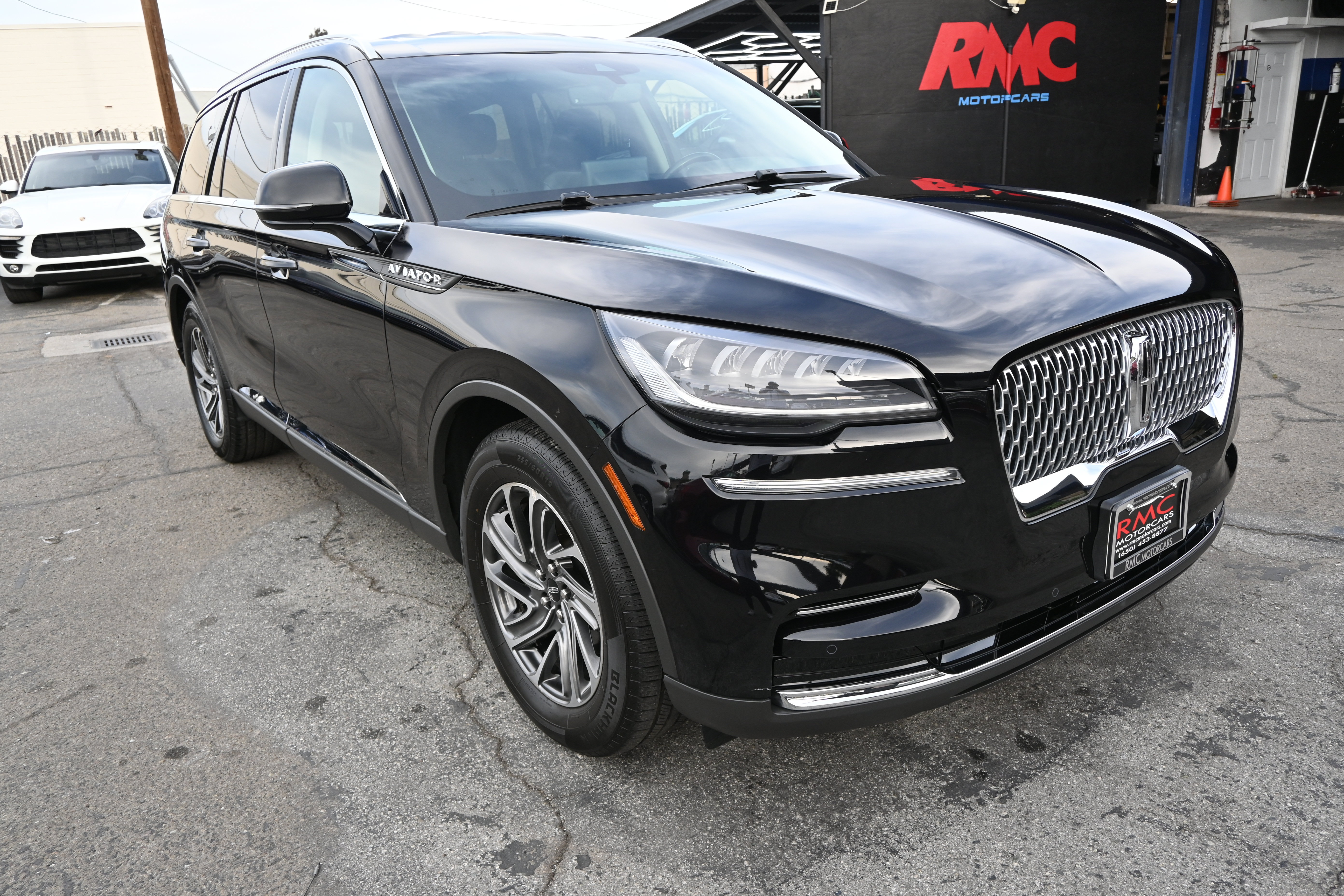 Used 2022 Lincoln Aviator 2WD image 5