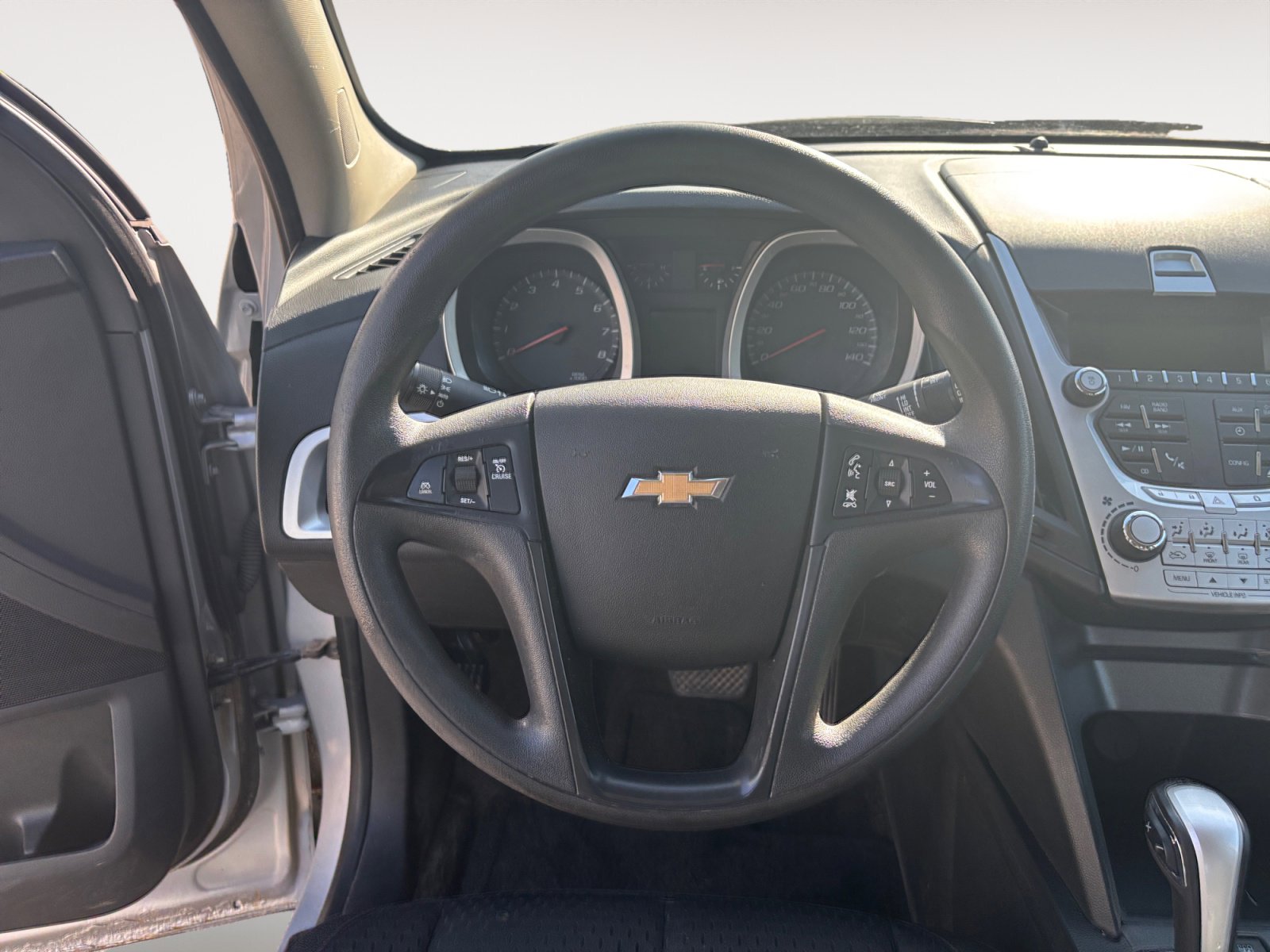 Used 2014 Chevrolet Equinox LS AWD/4WD image 12
