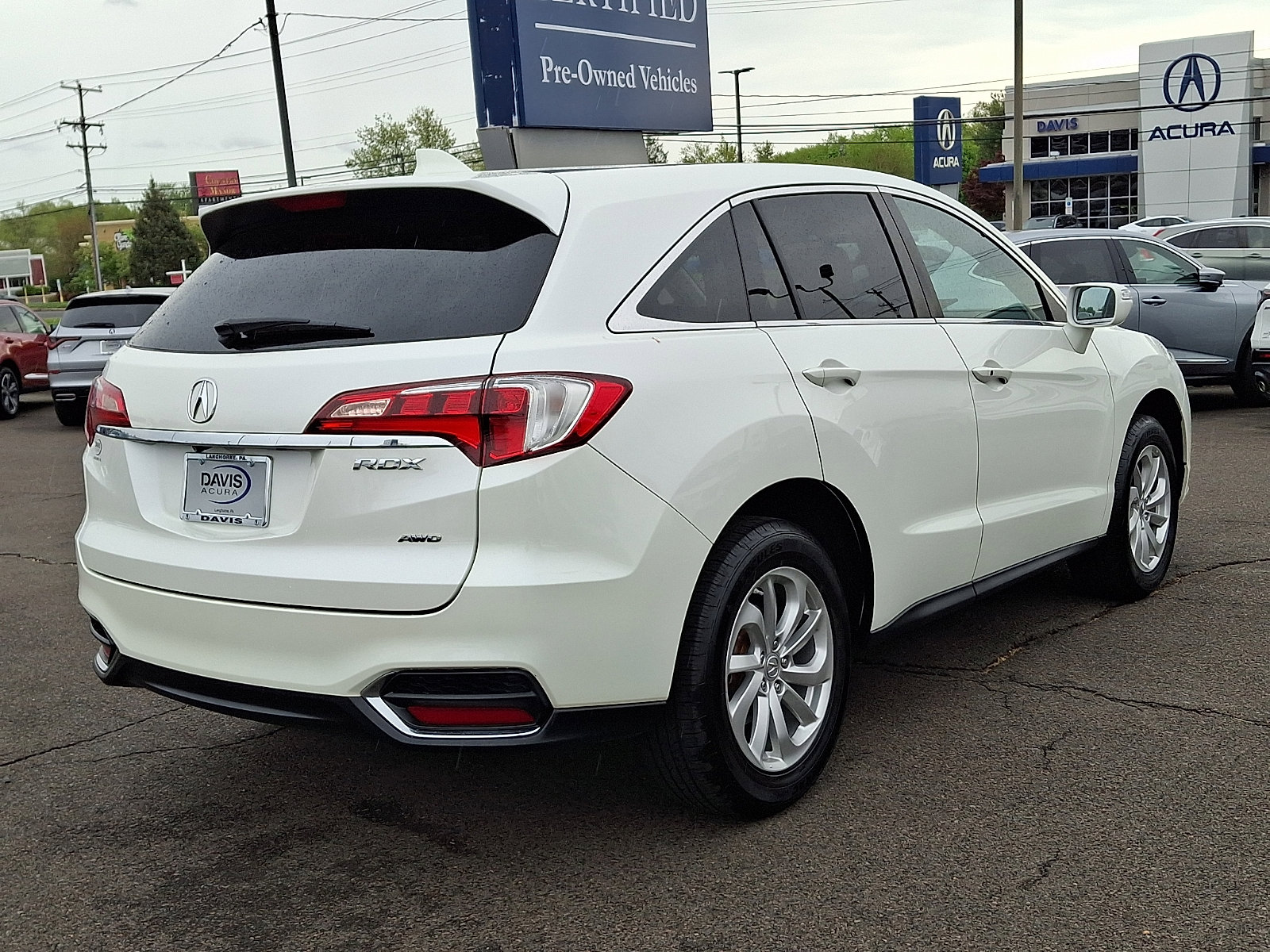 Used 2017 Acura RDX AWD w/ Technology Package image 4