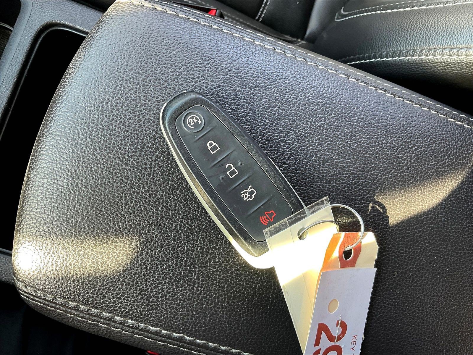 Used 2019 Ford Escape Titanium AWD/4WD image 34
