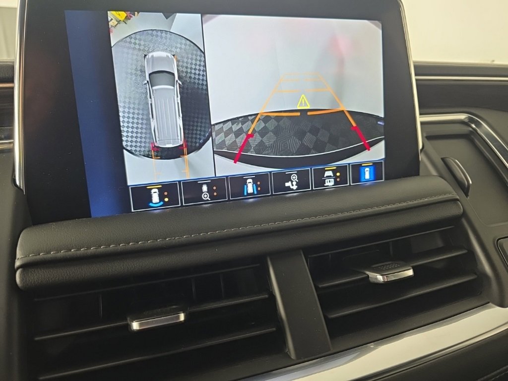 Used 2023 Chevrolet Tahoe Z71 w/ Luxury Package image 20