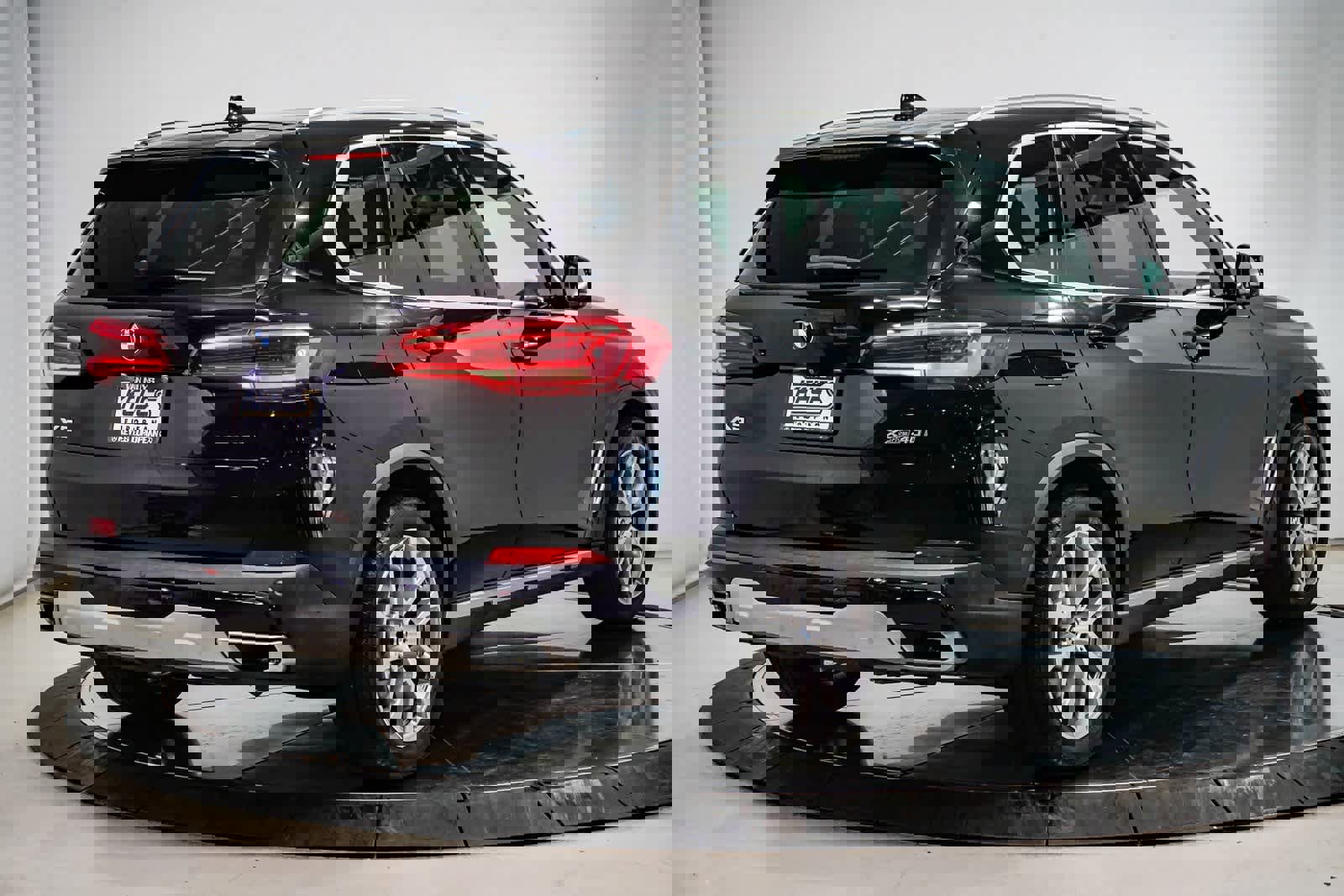 Used 2022 BMW X5 xDrive40i w/ Parking Assistance Package image 4