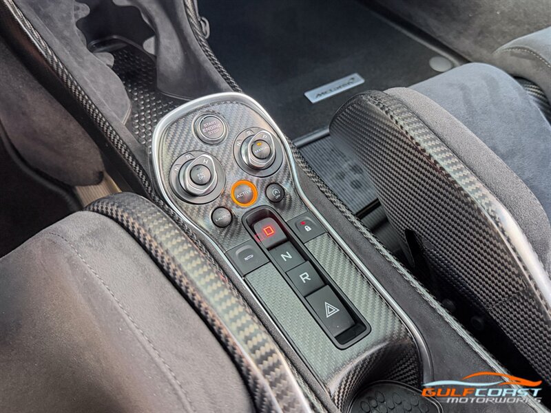 Used 2019 McLaren 600LT RWD image 20