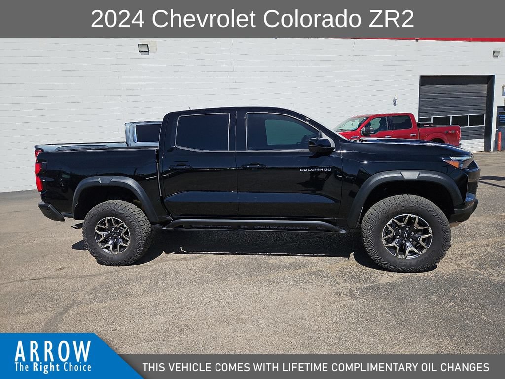 Used 2024 Chevrolet Colorado ZR2 w/ Technology Package AWD/4WD image 14