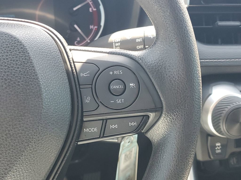 Used 2023 Toyota RAV4 LE image 26