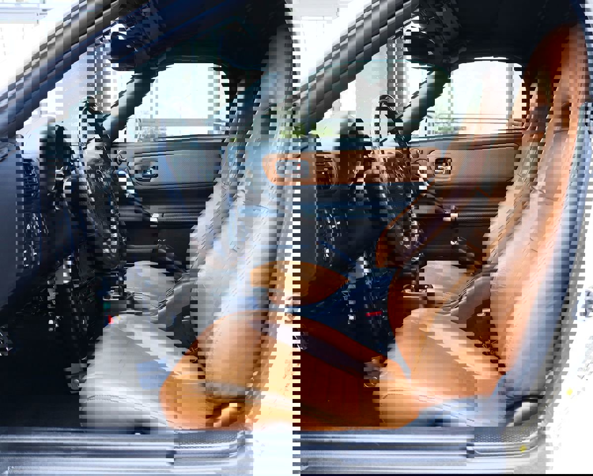 Used 2004 Toyota MR2 image 28