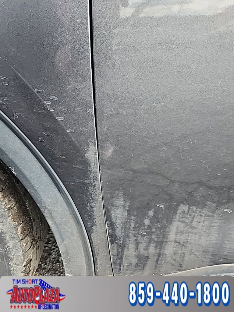 Used 2020 Ford Escape SE image 11