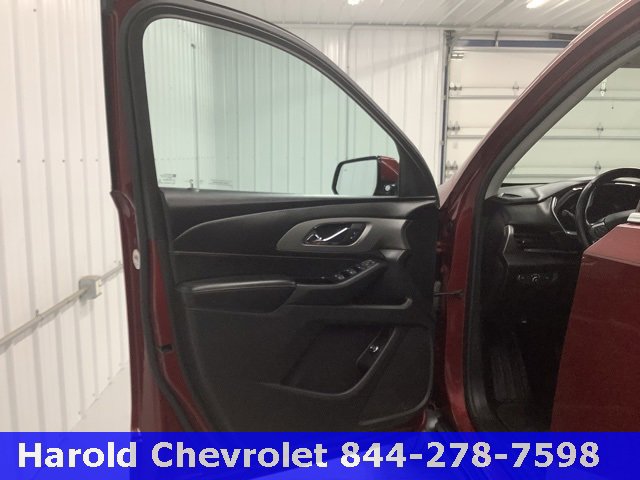 Used 2018 Chevrolet Traverse LT image 15