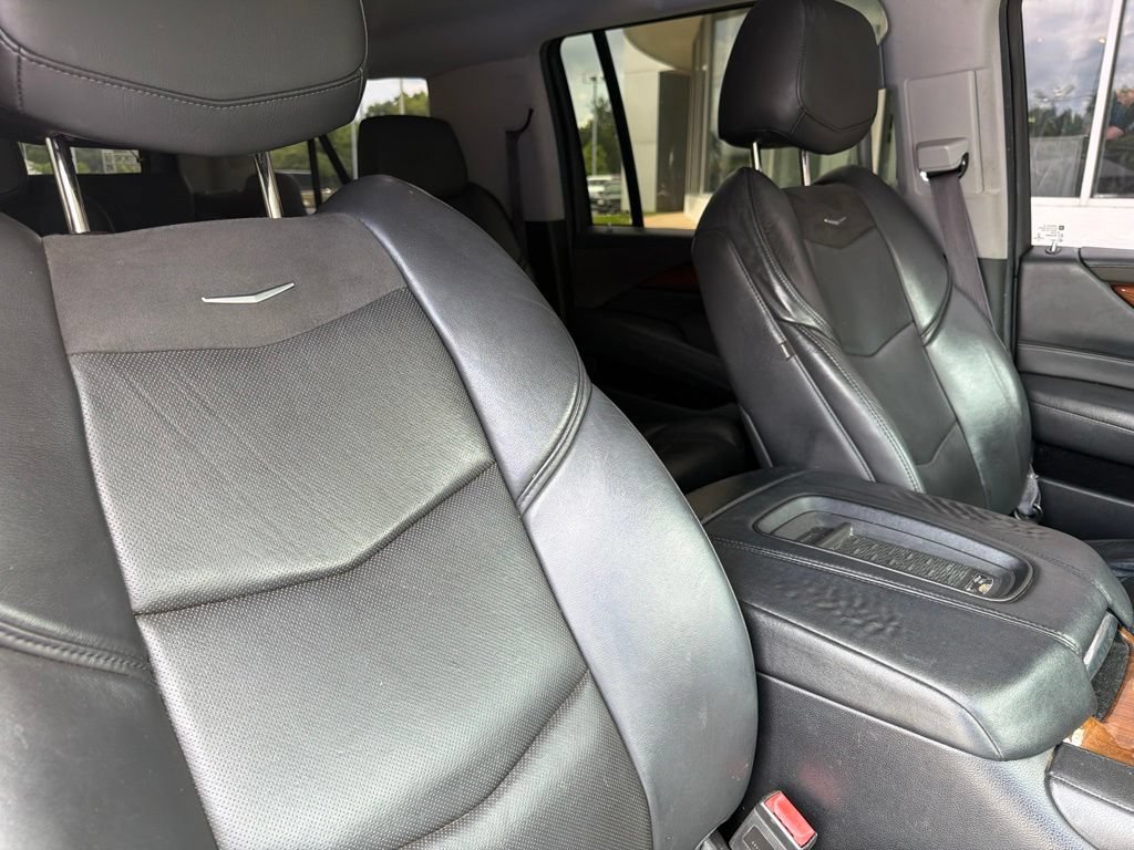 Used 2016 Cadillac Escalade ESV Premium AWD/4WD image 32