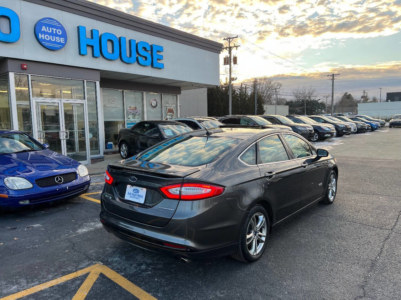 Used 2015 Ford Fusion Energi Titanium w/ Driver Assist Package image 9