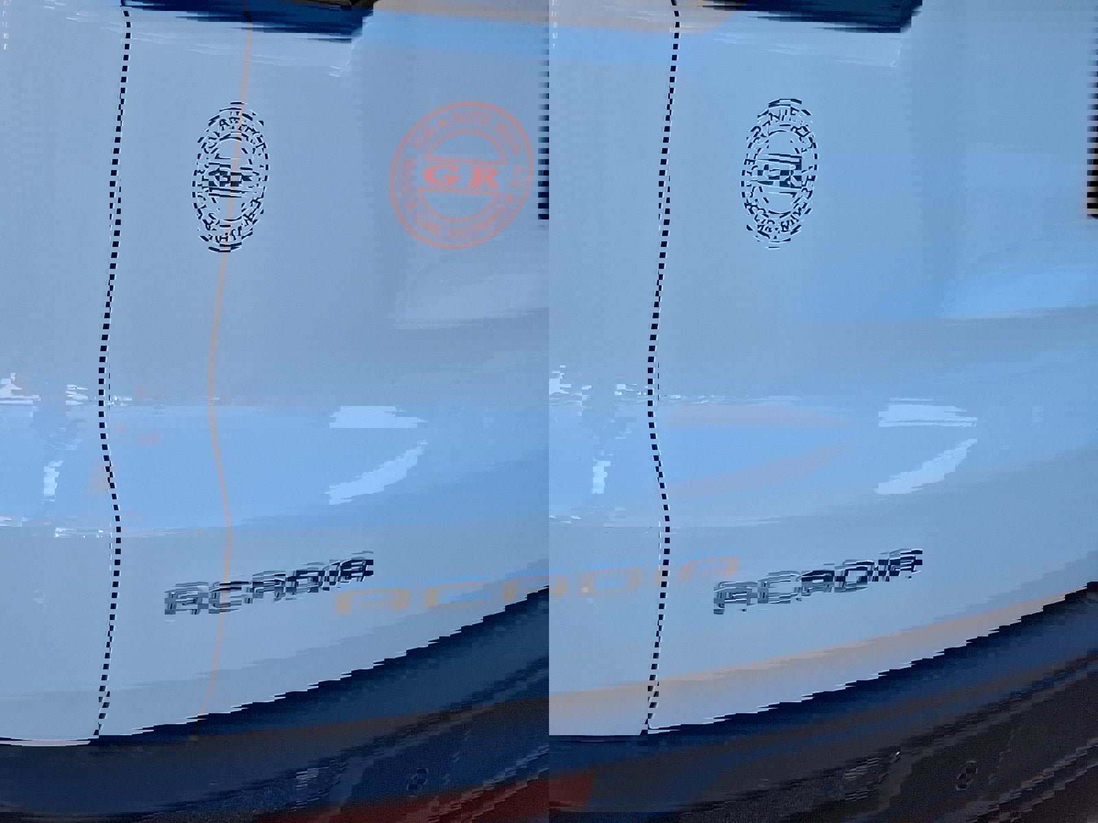 New 2026 GMC Acadia AT4 w/ Luxury Package image 8