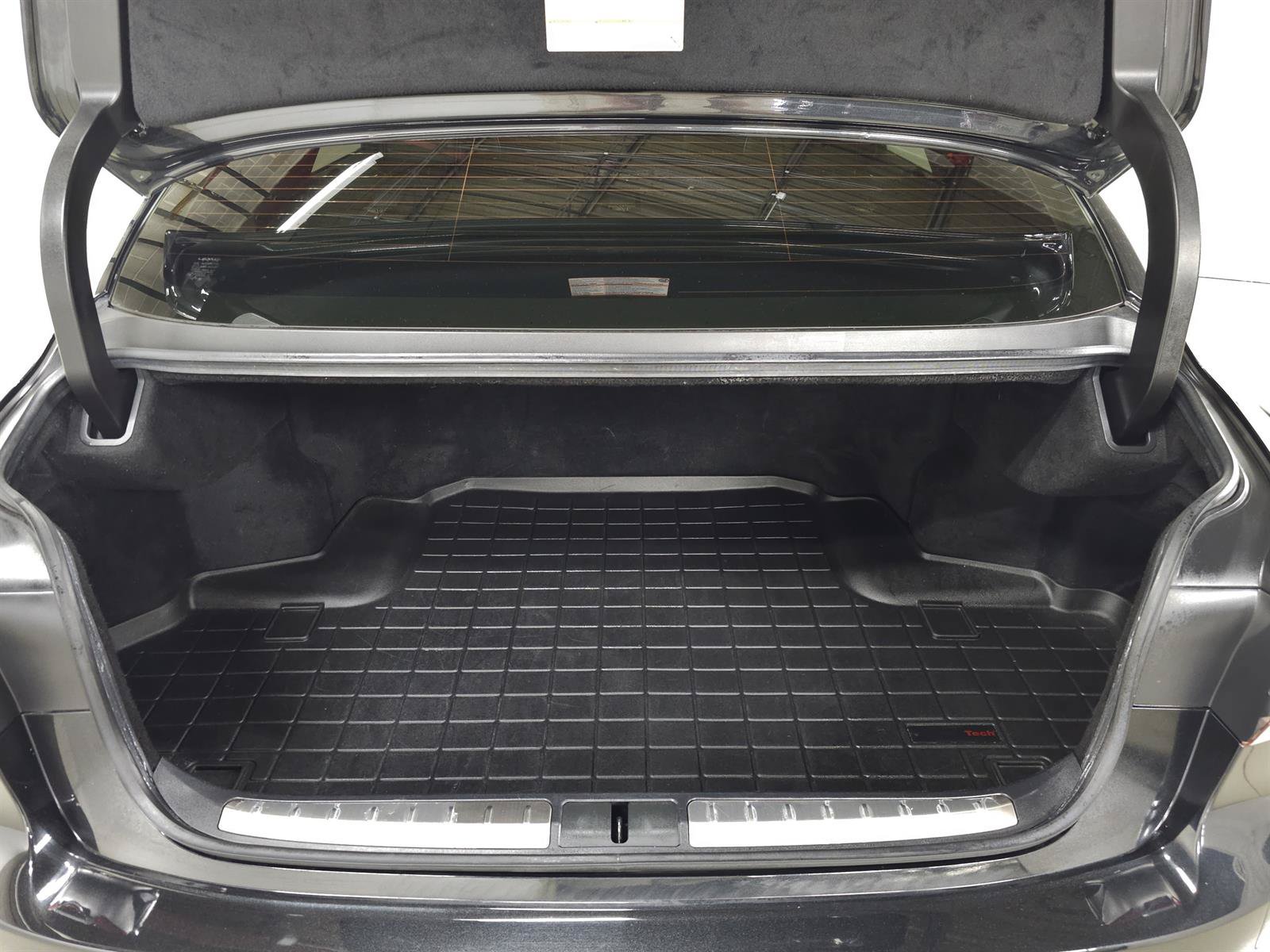 Used 2019 Lexus LS 500h AWD w/ Accessory Package (Z1) image 8