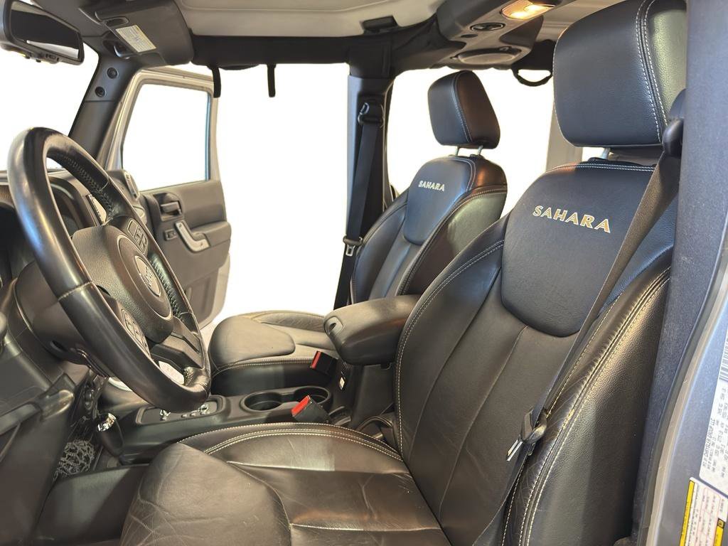 Used 2013 Jeep Wrangler Unlimited Sahara w/ Connectivity Group image 14