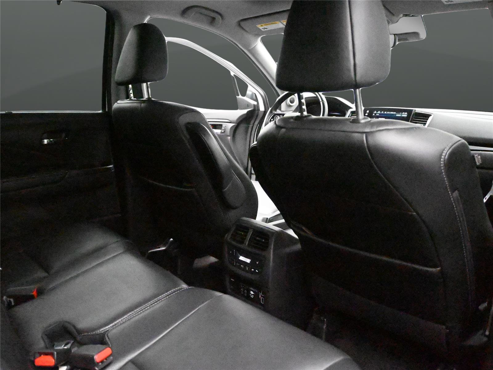 Used 2024 Cadillac XT4 Sport image 14