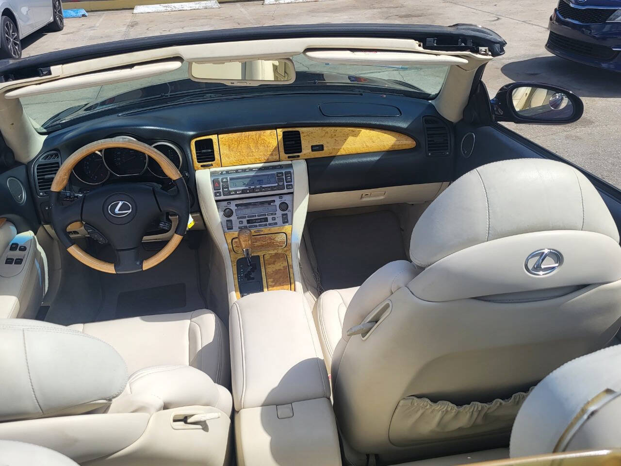 Used 2004 Lexus SC 430 Convertible RWD image 8