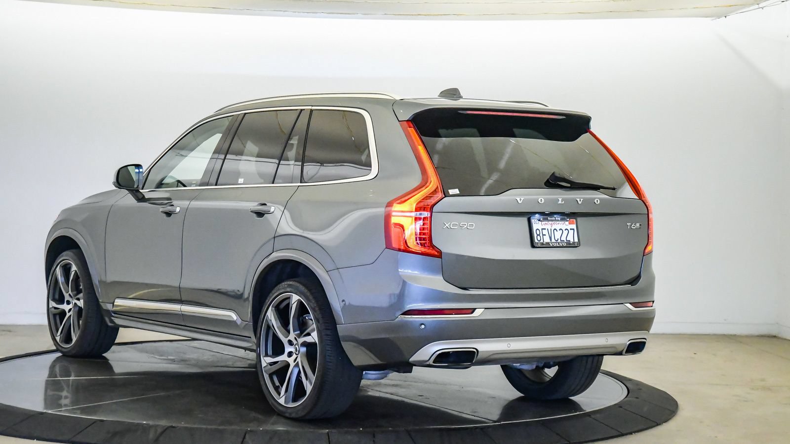 Used 2019 Volvo XC90 T6 Inscription w/ Luxury Package AWD/4WD image 2