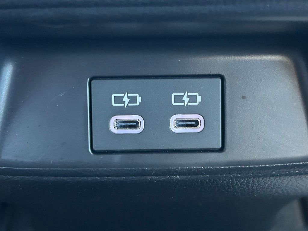 Used 2025 Toyota Corolla SE image 22