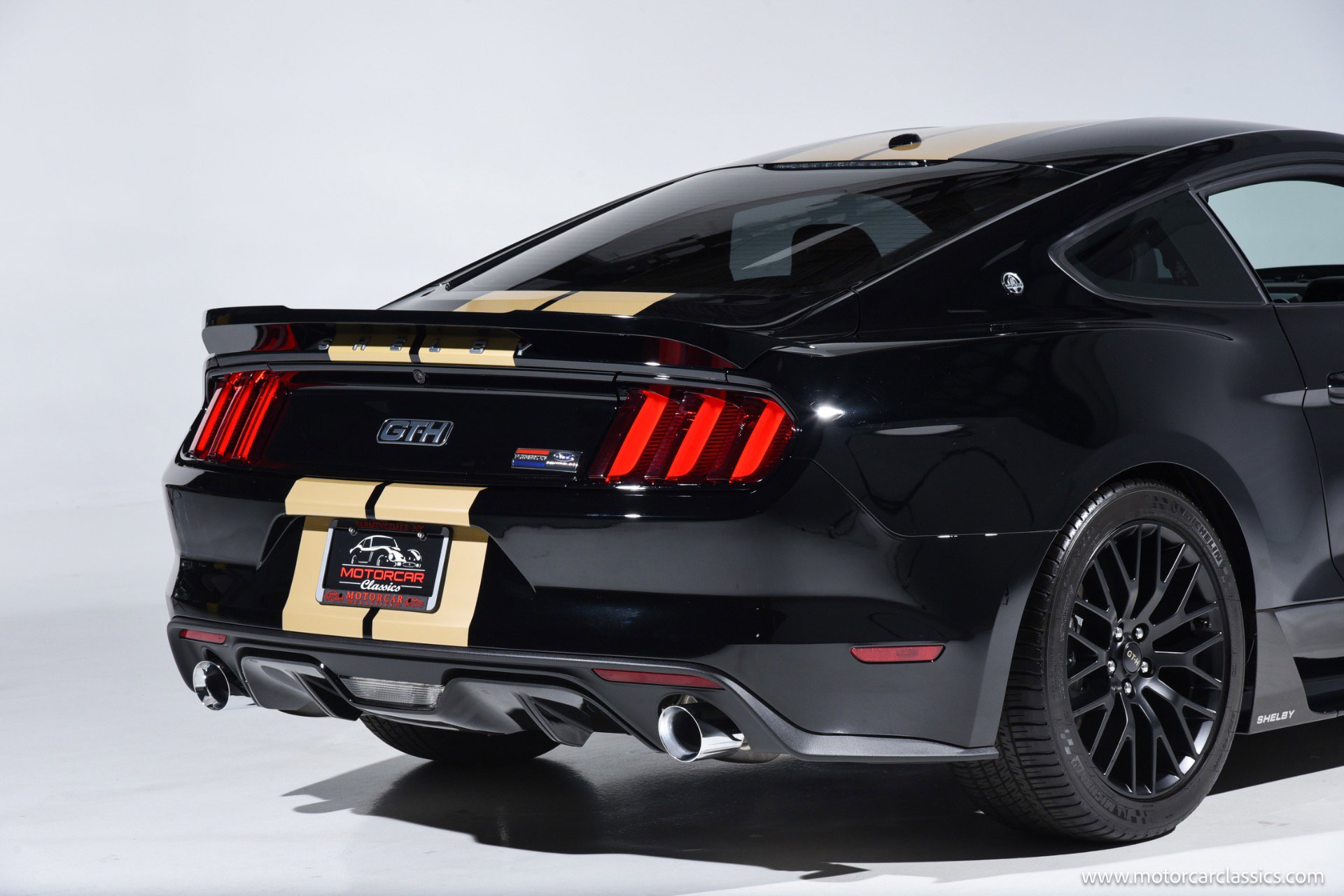 Used 2016 Ford Mustang GT Premium RWD image 14