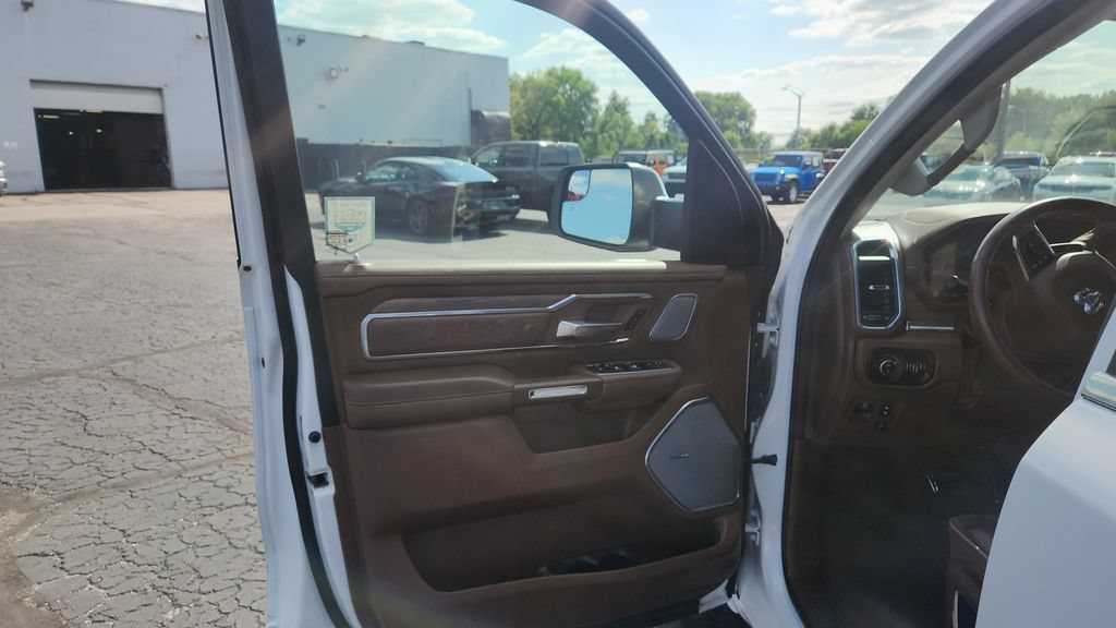 Used 2024 RAM 1500 Limited AWD/4WD image 15