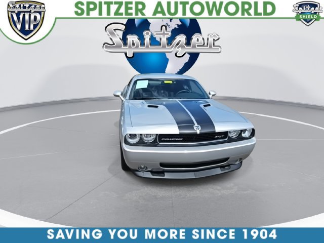 Used 2009 Dodge Challenger SRT8 w/ SRT Option Group II RWD image 5