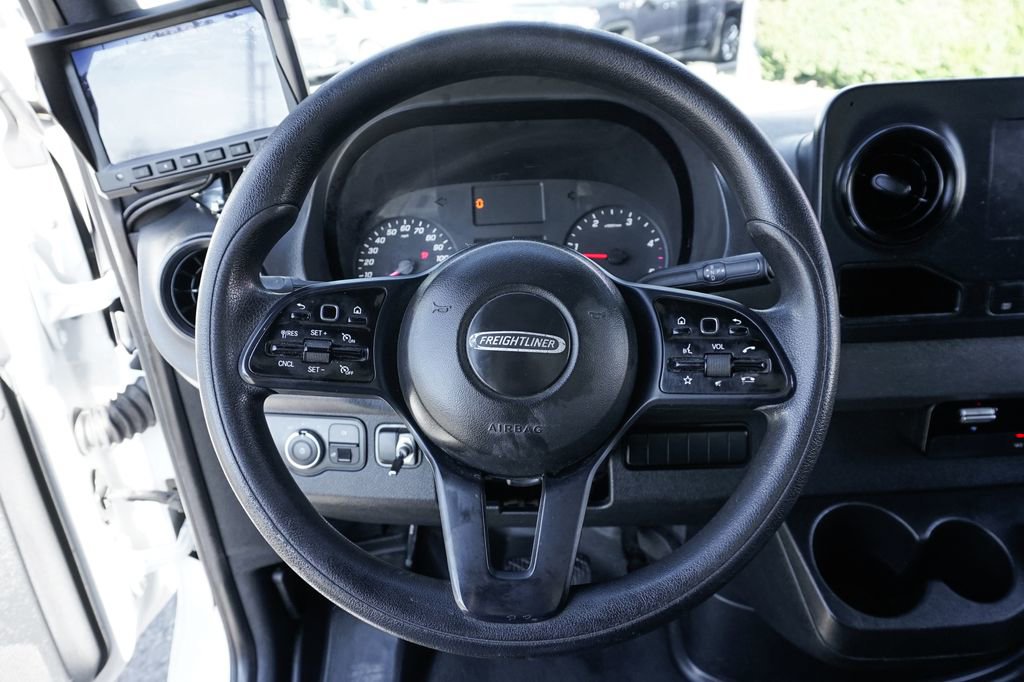 Used 2019 Freightliner Sprinter 3500 image 31