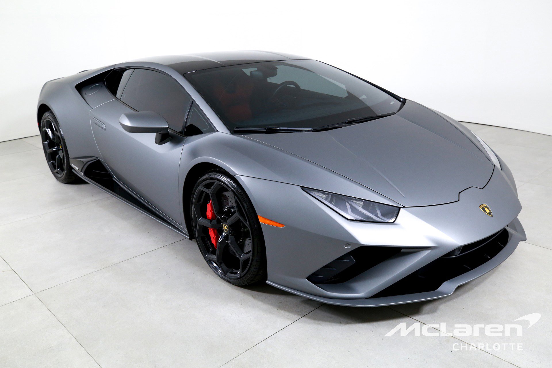 Used 2023 Lamborghini Huracan EVO image 3